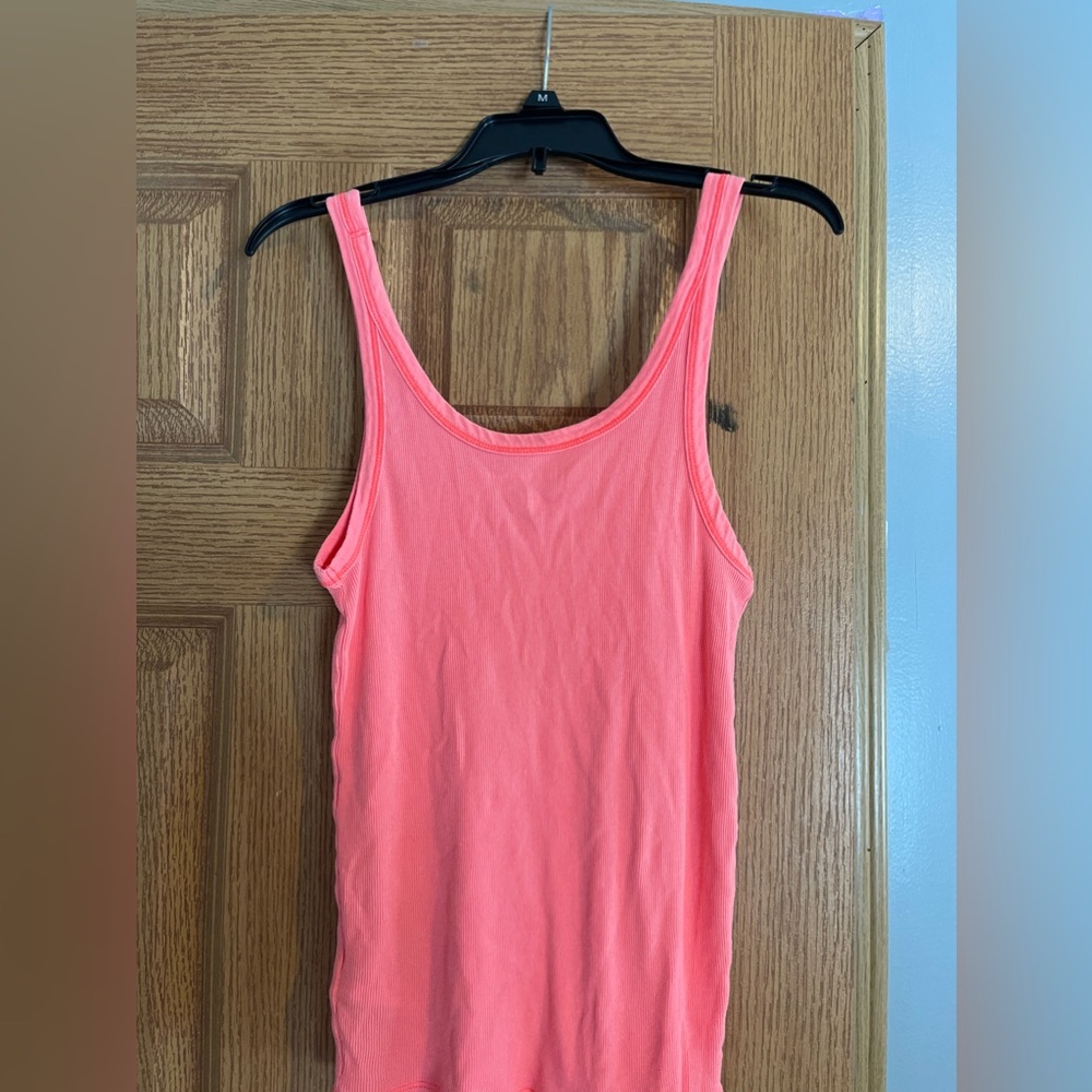 american eagle medium tank top